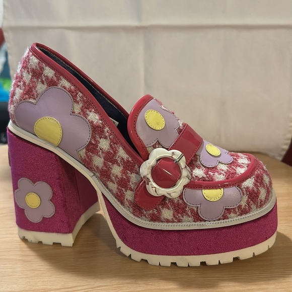 Pink and Yellow Decorative Shoe with Flower Appliqué - Picture 15 of 15